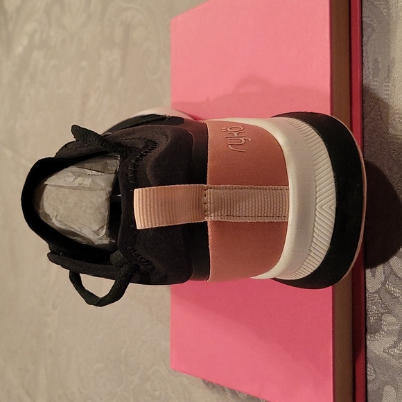 Ryka Dynamic Pro Black Camo Size 6 Women's Sneakers - Picture 5 of 11